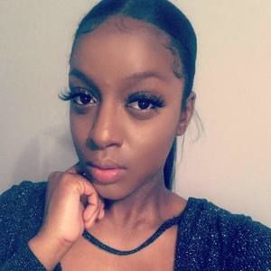 Meet your Posher, Cassandra